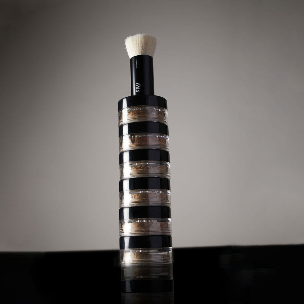 Mineral-Foundation 1944 Paris