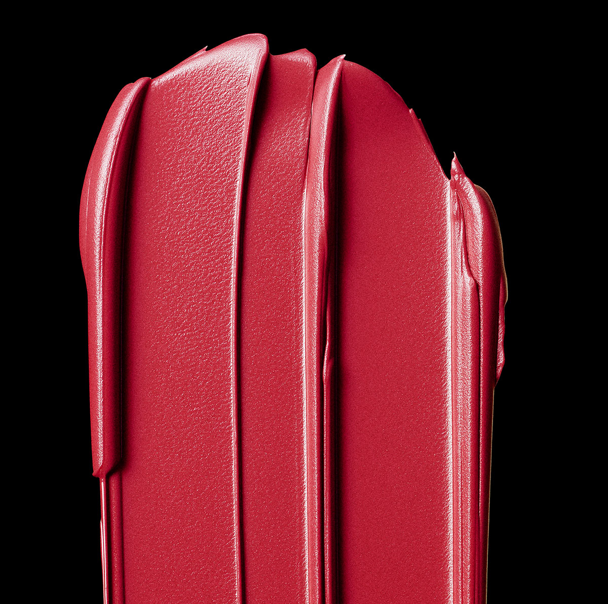 RA704 - Traces Rouge à Lèvres Mat Icône - Le Flirt