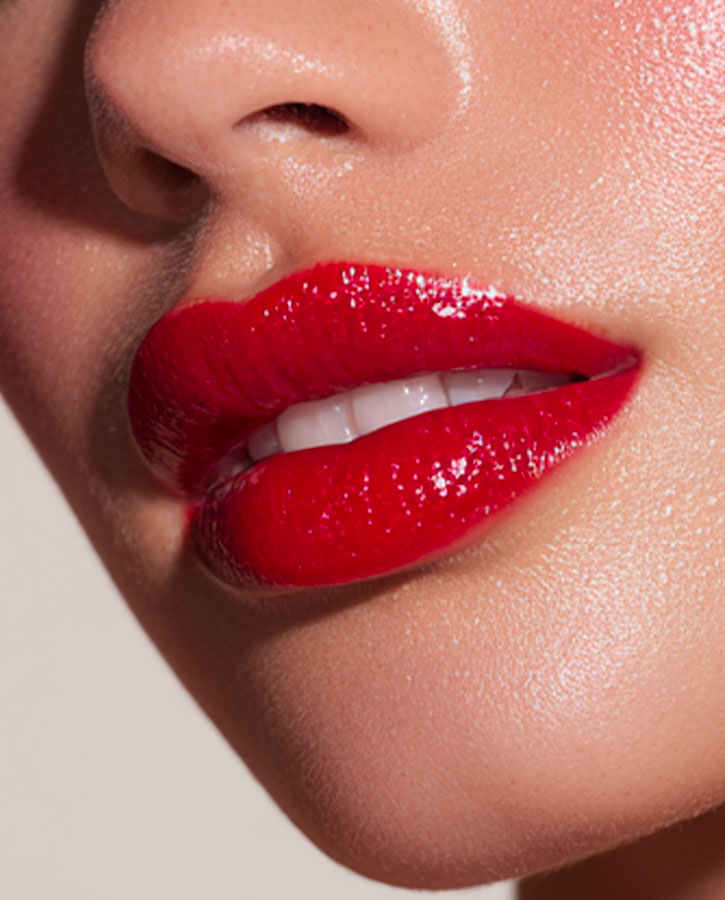 glossy lips glamour make-up