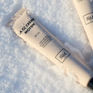CC Crème Moyen SPF 30 1944 Paris sur fond de neige, soin teint unifiant au fini naturel lumineux
