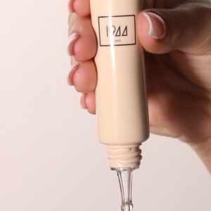 CC Crème 1944 Paris texture fluide beige naturel, soin teint unifiant effet peau nue