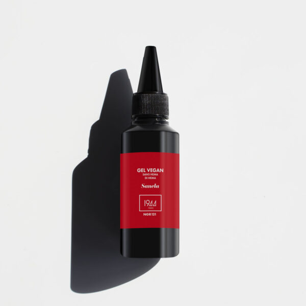 HEMA- and Di-HEMA-free Sanela vegan gel 1944 Paris - professional semi-permanent varnish