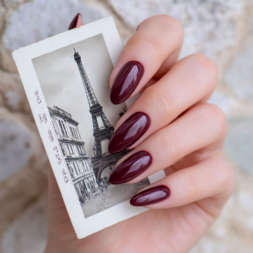 Vernis professionnel bordeaux 1944 Paris – tenue longue durée