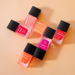 Der natürliche vegane Nagellack – Kollektion „Neon Sunset“