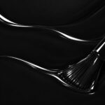 Lydia vegan nail varnish in liquid form, black shade (ref. 3VN322), 1944 Paris